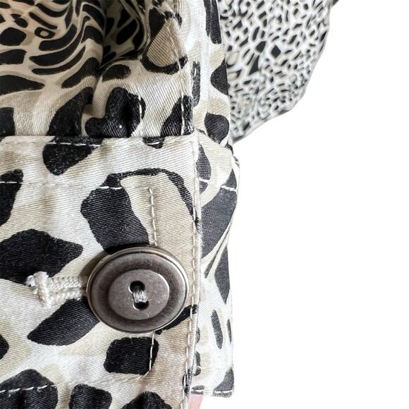 Chicos Shirt Jacket Button Front Sz 1 Lightweight Front Pockets Black Tan Beige - Picture 4 of 10